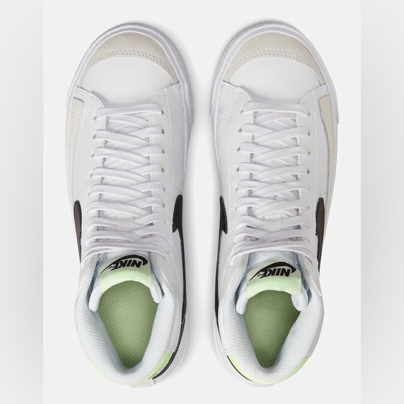 Nike Grade School Blazer Mid 77 White/Black DA4086 109 - Picture 6 of 9